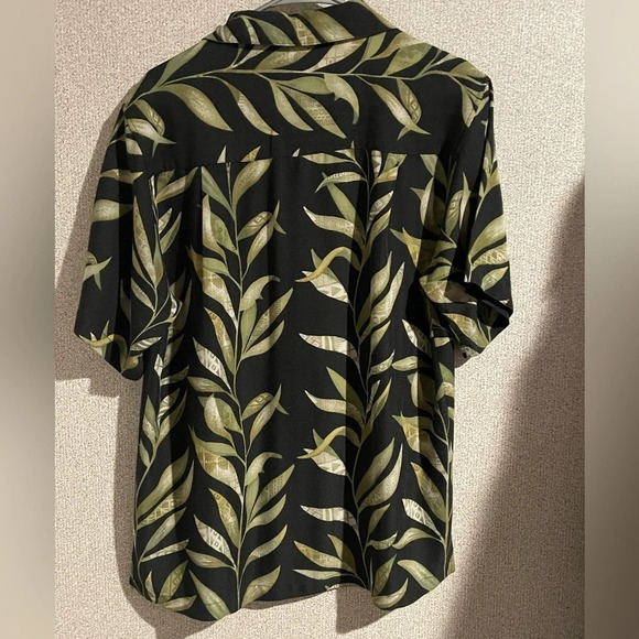 Joe Marlin size medium Hawaiian shirt - Picture 2 of 6